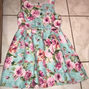 Little girl floral dress